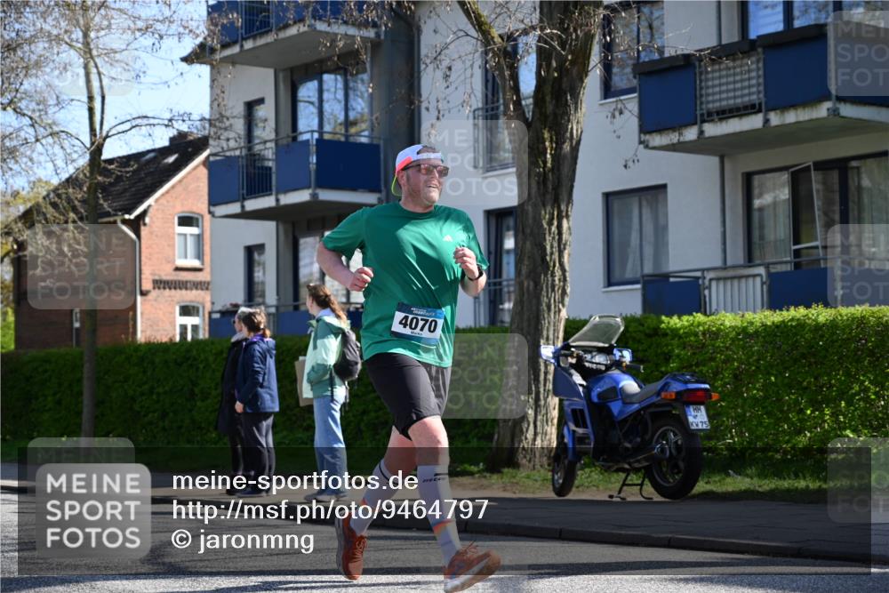 12.04.2026 - 45. Internationalen Wilhelmsburger Insellauf J. Mangold http://msf.ph/oto/9464797 12.04.2026 10:56:06 Ziel 3488, 2797, 2796, 2921, 2808, 3916, 4494, 5047, 4070, 5771, 4549, 4717, 2055, 5512, 2220, 4158, 2133, 2754, 4155, 2795, 2795, 3917, 5319, 5352, 2915, 3224, 4654 meine-sportfotos.de