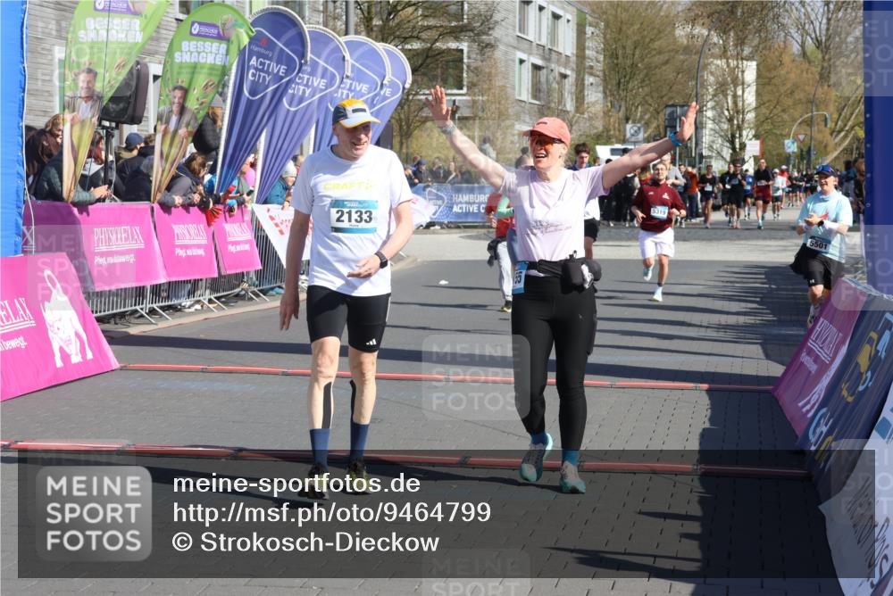 12.04.2026 - 45. Internationalen Wilhelmsburger Insellauf Strokosch-Dieckow http://msf.ph/oto/9464799 12.04.2026 10:56:55 Ziel 4158, 2133, 2754, 4155, 2795, 3917 meine-sportfotos.de