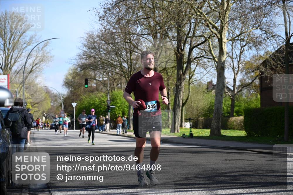 12.04.2026 - 45. Internationalen Wilhelmsburger Insellauf J. Mangold http://msf.ph/oto/9464808 12.04.2026 10:56:08 Ziel 2921, 2808, 3916, 4494, 5047, 4070, 5771, 4549, 4717, 2055, 5512, 2220, 5512, 2220, 4158, 2133, 2754, 4155, 2795, 3917, 5319, 5352, 5319, 5352, 2915, 3224, 4654, 3059, 3187, 4448 meine-sportfotos.de