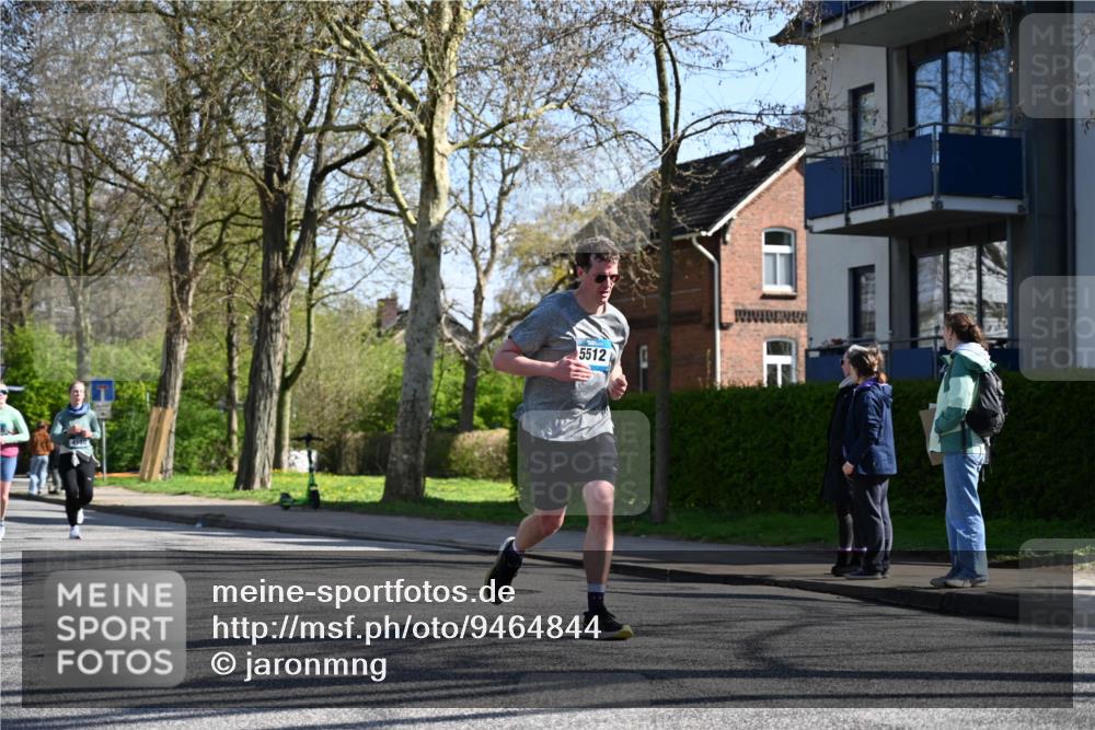 12.04.2026 - 45. Internationalen Wilhelmsburger Insellauf J. Mangold http://msf.ph/oto/9464844 12.04.2026 10:56:17 Ziel 4494, 5047, 4070, 5771, 4549, 4717, 2055, 5512, 2220, 4158, 2133, 2754, 4155, 2795, 3917, 5319, 5352, 2915, 3224, 4654, 3059, 3187, 4448, 2912, 2913 meine-sportfotos.de