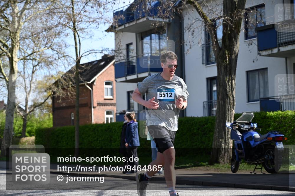 12.04.2026 - 45. Internationalen Wilhelmsburger Insellauf J. Mangold http://msf.ph/oto/9464865 12.04.2026 10:56:18 Ziel 4494, 5047, 4070, 5771, 4549, 4717, 2055, 5512, 2220, 4158, 2133, 2754, 4155, 2795, 2795, 3917, 5319, 5352, 2915, 3224, 4654, 3059, 3187, 4448, 2912, 2913 meine-sportfotos.de