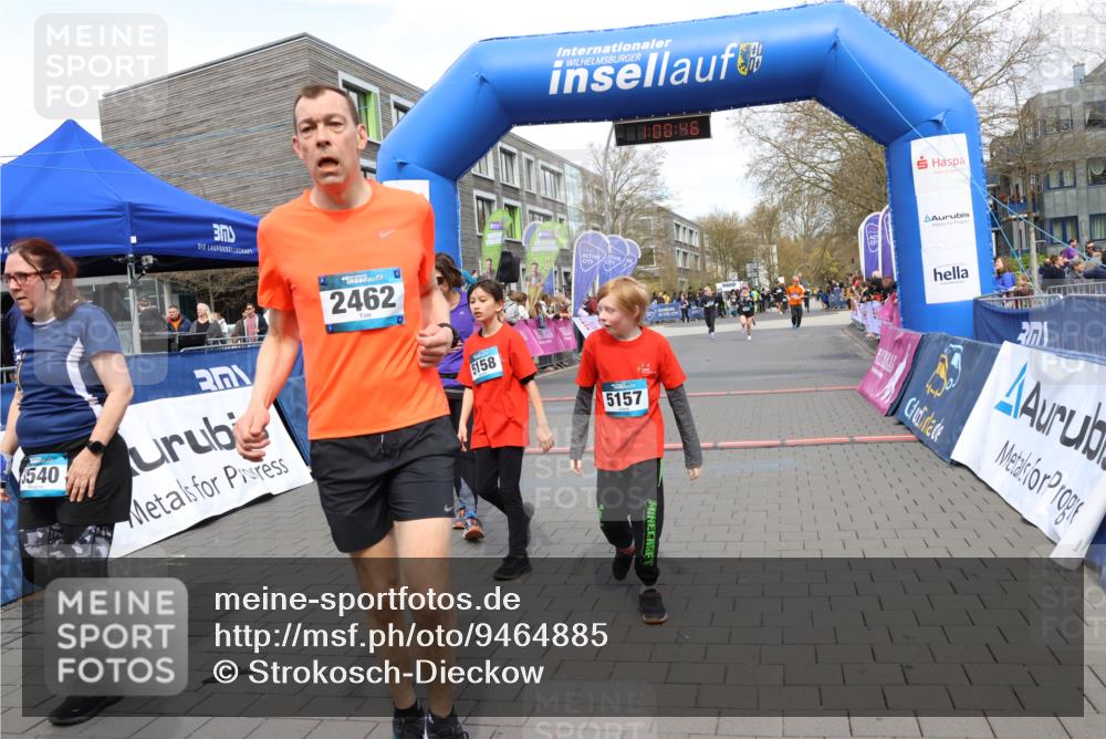 12.04.2026 - 45. Internationalen Wilhelmsburger Insellauf Strokosch-Dieckow http://msf.ph/oto/9464885 12.04.2026 13:13:46 Ziel 5158, 5157, 2462, 4533, 5693, 5637 meine-sportfotos.de