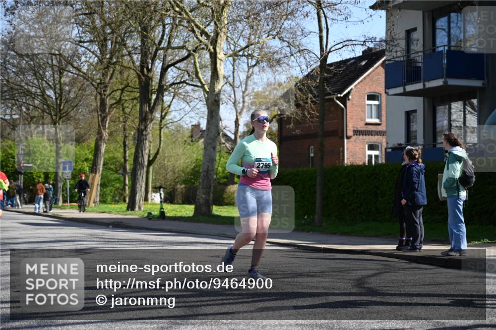12.04.2026 - 45. Internationalen Wilhelmsburger Insellauf J. Mangold http://msf.ph/oto/9464900 12.04.2026 10:56:23 Ziel 4549, 4717, 2055, 5512, 2220, 4158, 2133, 2754, 4155, 2795, 3917, 5319, 5352, 2915, 3224, 4654, 3059, 3187, 4448, 2912, 2913, 4927, 2791, 2067, 4321, 2744, 5508, 4388 meine-sportfotos.de