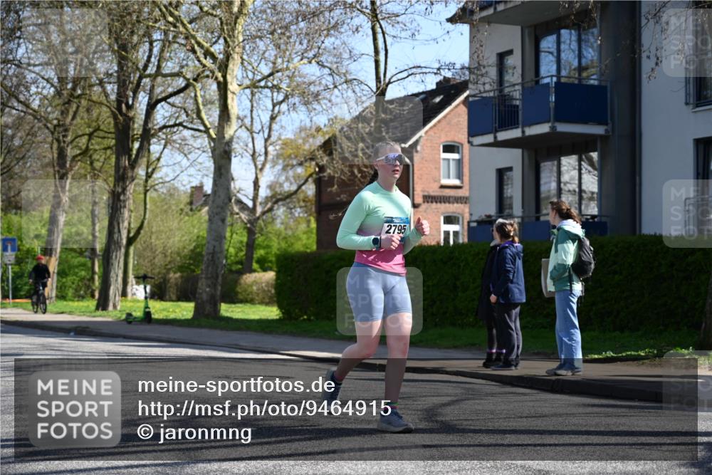 12.04.2026 - 45. Internationalen Wilhelmsburger Insellauf J. Mangold http://msf.ph/oto/9464915 12.04.2026 10:56:23 Ziel 4549, 4717, 2055, 5512, 2220, 4158, 2133, 2754, 4155, 2795, 3917, 5319, 5352, 2915, 3224, 4654, 3059, 3187, 4448, 2912, 2913, 4927, 2791, 2067, 4321, 2744, 5508, 4388 meine-sportfotos.de
