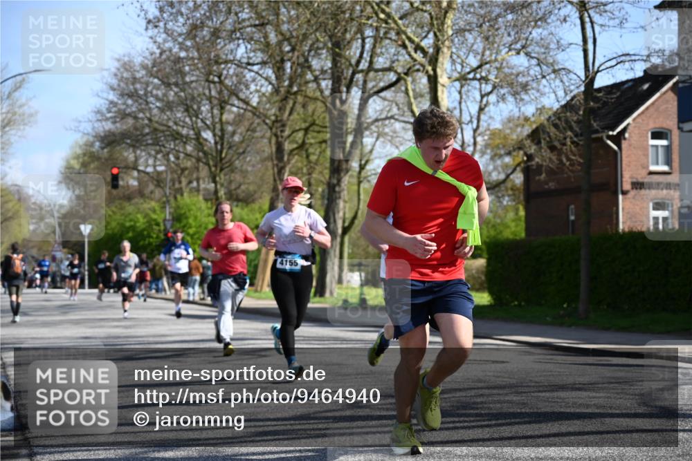 12.04.2026 - 45. Internationalen Wilhelmsburger Insellauf J. Mangold http://msf.ph/oto/9464940 12.04.2026 10:56:28 Ziel 2055, 5512, 2220, 4158, 2133, 2754, 4155, 2795, 3917, 5319, 5352, 2915, 3224, 4654, 3059, 3187, 4448, 2912, 2913, 4927, 2791, 2067, 4321, 2744, 5508, 4388, 2579, 2458, 5845, 5844 meine-sportfotos.de