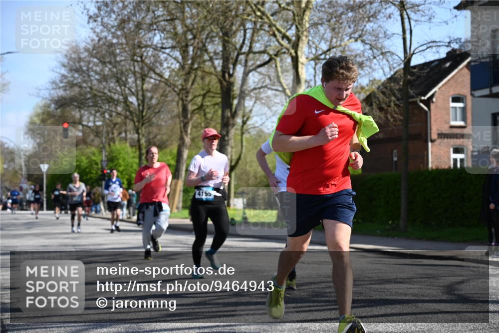 12.04.2026 - 45. Internationalen Wilhelmsburger Insellauf J. Mangold http://msf.ph/oto/9464943 12.04.2026 10:56:28 Ziel 2055, 5512, 2220, 4158, 2133, 2754, 4155, 2795, 3917, 5319, 5352, 2915, 3224, 4654, 3059, 3187, 4448, 2912, 2913, 4927, 2791, 2067, 4321, 2744, 5508, 4388, 2579, 2458, 5845, 5844 meine-sportfotos.de