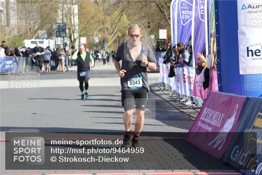 12.04.2026 - 45. Internationalen Wilhelmsburger Insellauf Strokosch-Dieckow http://msf.ph/oto/9464959 12.04.2026 11:14:53 Ziel 3343, 2452, 3018 meine-sportfotos.de