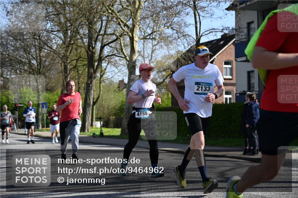 12.04.2026 - 45. Internationalen Wilhelmsburger Insellauf J. Mangold http://msf.ph/oto/9464962 12.04.2026 10:56:29 Ziel 2055, 5512, 2220, 4158, 2133, 2754, 4155, 2795, 3917, 5319, 5352, 2915, 3224, 4654, 3059, 3187, 4448, 2912, 2913, 4927, 2791, 2067, 4321, 2744, 5508, 4388, 2579, 2458, 5845, 5844 meine-sportfotos.de