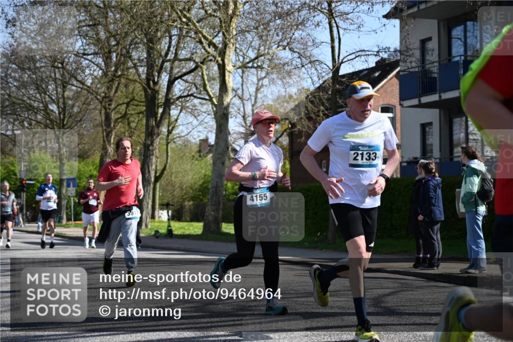 12.04.2026 - 45. Internationalen Wilhelmsburger Insellauf J. Mangold http://msf.ph/oto/9464964 12.04.2026 10:56:29 Ziel 2055, 5512, 2220, 4158, 2133, 2754, 4155, 2795, 3917, 5319, 5352, 2915, 3224, 4654, 3059, 3187, 4448, 2912, 2913, 4927, 2791, 2067, 4321, 2744, 5508, 4388, 2579, 2458, 5845, 5844 meine-sportfotos.de