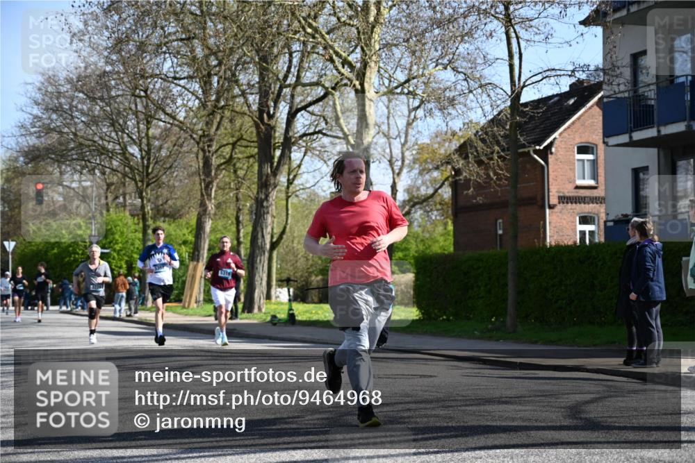 12.04.2026 - 45. Internationalen Wilhelmsburger Insellauf J. Mangold http://msf.ph/oto/9464968 12.04.2026 10:56:30 Ziel 2055, 5512, 2220, 4158, 2133, 2754, 4155, 2795, 3917, 5319, 5352, 2915, 3224, 4654, 3059, 3187, 4448, 2912, 2913, 4927, 2791, 2067, 4321, 2744, 5508, 4388, 2579, 2458, 5845, 5844 meine-sportfotos.de
