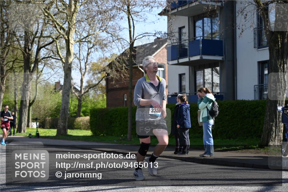 12.04.2026 - 45. Internationalen Wilhelmsburger Insellauf J. Mangold http://msf.ph/oto/9465013 12.04.2026 10:56:35 Ziel 4158, 2133, 2754, 4155, 2795, 3917, 5319, 5352, 2915, 3224, 4654, 3059, 3187, 4448, 2912, 2913, 4927, 2791, 2067, 4321, 2744, 5508, 4388, 4388, 2579, 2458, 5845, 5844 meine-sportfotos.de