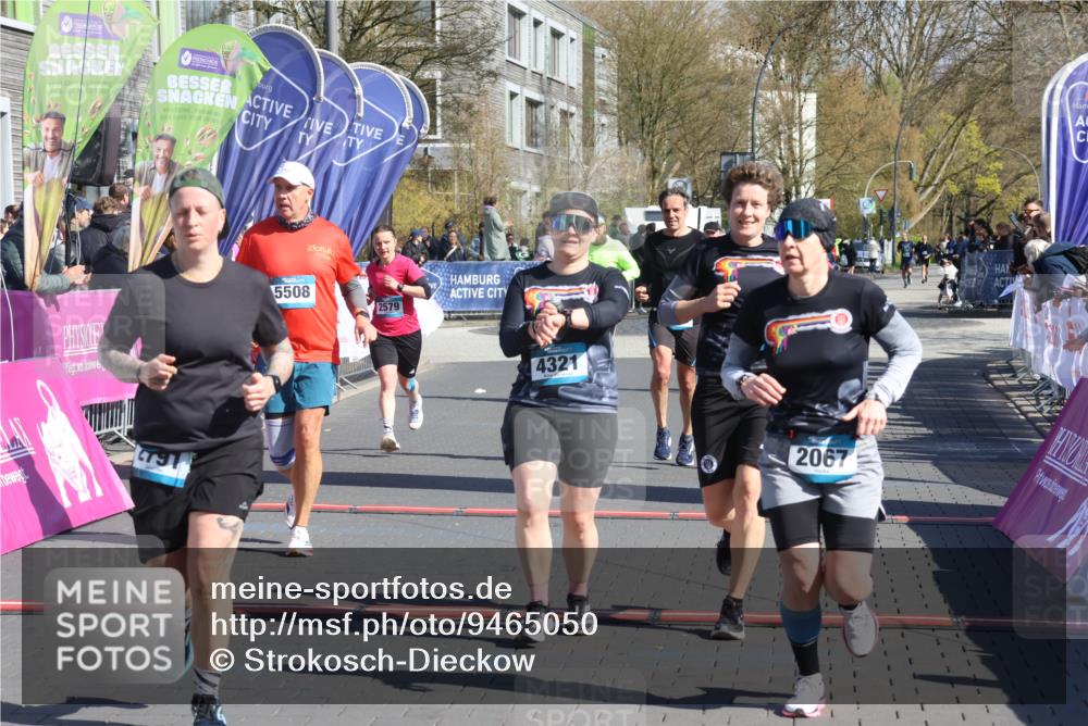 12.04.2026 - 45. Internationalen Wilhelmsburger Insellauf Strokosch-Dieckow http://msf.ph/oto/9465050 12.04.2026 10:57:25 Ziel 4927, 2791, 2067, 4321, 2744, 5508, 4388, 2579 meine-sportfotos.de