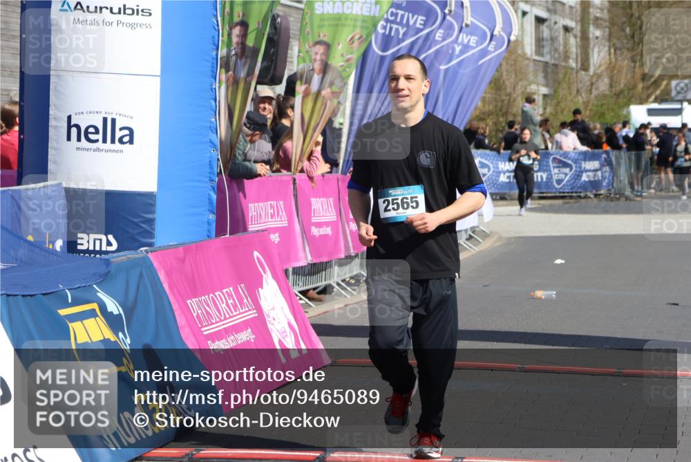 12.04.2026 - 45. Internationalen Wilhelmsburger Insellauf Strokosch-Dieckow http://msf.ph/oto/9465089 12.04.2026 11:15:07 Ziel 2565 meine-sportfotos.de