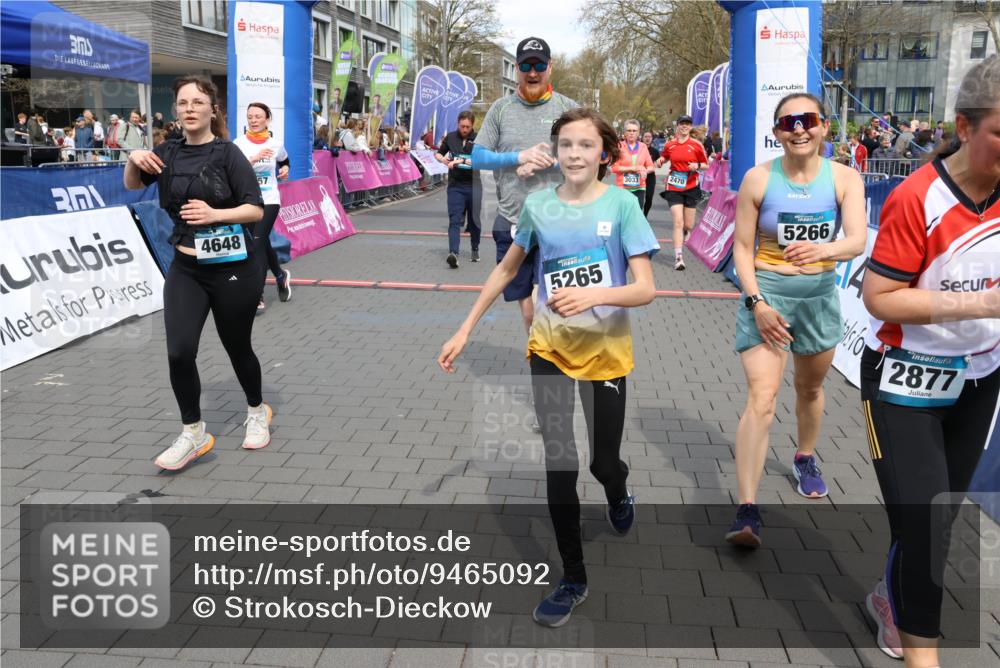 12.04.2026 - 45. Internationalen Wilhelmsburger Insellauf Strokosch-Dieckow http://msf.ph/oto/9465092 12.04.2026 13:13:36 Ziel 5265, 5266, 4648, 2026, 5457, 4320, 4249, 3033, 2470, 4364, 3942, 5221, 3540, 3933, 3935 meine-sportfotos.de
