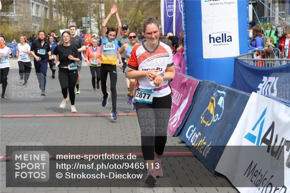 12.04.2026 - 45. Internationalen Wilhelmsburger Insellauf Strokosch-Dieckow http://msf.ph/oto/9465113 12.04.2026 13:13:32 Ziel 4643, 2877, 5265, 5266, 4648, 2026, 5457, 4320, 4249, 3033, 2470, 4364 meine-sportfotos.de