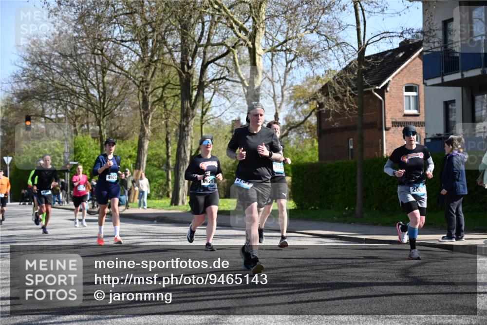 12.04.2026 - 45. Internationalen Wilhelmsburger Insellauf J. Mangold http://msf.ph/oto/9465143 12.04.2026 10:56:54 Ziel 3059, 3187, 4448, 2912, 2913, 4927, 2791, 2067, 4321, 2744, 5508, 4388, 2579, 2458, 5845, 5844, 5701, 4368 meine-sportfotos.de