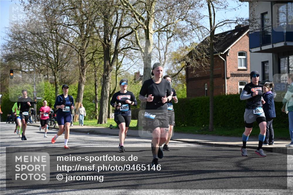 12.04.2026 - 45. Internationalen Wilhelmsburger Insellauf J. Mangold http://msf.ph/oto/9465146 12.04.2026 10:56:54 Ziel 3059, 3187, 4448, 2912, 2913, 4927, 2791, 2067, 4321, 2744, 5508, 4388, 2579, 2458, 5845, 5844, 5701, 4368 meine-sportfotos.de