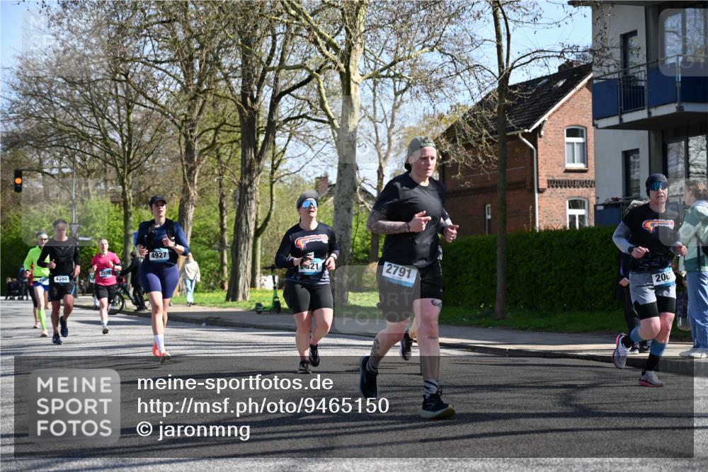 12.04.2026 - 45. Internationalen Wilhelmsburger Insellauf J. Mangold http://msf.ph/oto/9465150 12.04.2026 10:56:54 Ziel 3059, 3187, 4448, 2912, 2913, 4927, 2791, 2067, 4321, 2744, 5508, 4388, 2579, 2458, 5845, 5844, 5701, 4368 meine-sportfotos.de