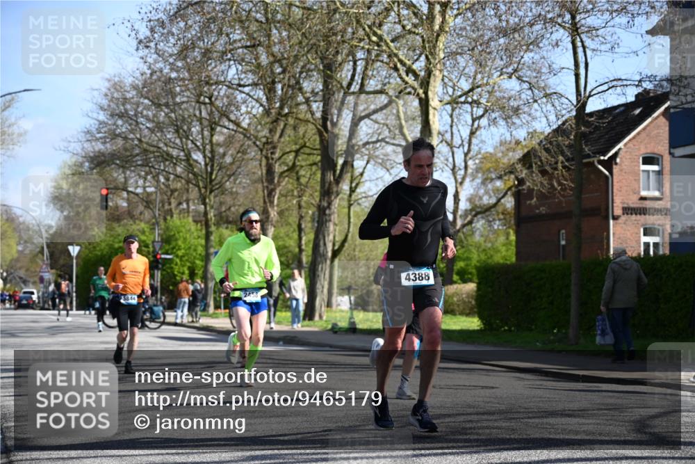 12.04.2026 - 45. Internationalen Wilhelmsburger Insellauf J. Mangold http://msf.ph/oto/9465179 12.04.2026 10:56:58 Ziel 2912, 2913, 4927, 2791, 2067, 4321, 2744, 5508, 4388, 2579, 2458, 5845, 5844, 5701, 4368, 2441, 5243 meine-sportfotos.de