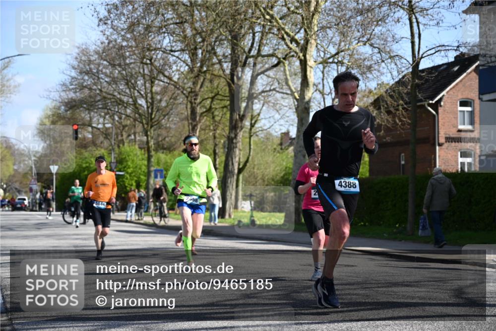12.04.2026 - 45. Internationalen Wilhelmsburger Insellauf J. Mangold http://msf.ph/oto/9465185 12.04.2026 10:56:58 Ziel 2912, 2913, 4927, 2791, 2067, 4321, 2744, 5508, 4388, 2579, 2458, 5845, 5844, 5701, 4368, 2441, 5243 meine-sportfotos.de