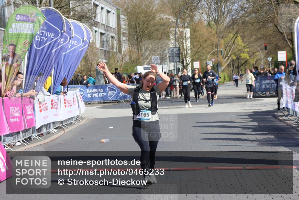 12.04.2026 - 45. Internationalen Wilhelmsburger Insellauf Strokosch-Dieckow http://msf.ph/oto/9465233 12.04.2026 11:15:24 Ziel 2165 meine-sportfotos.de