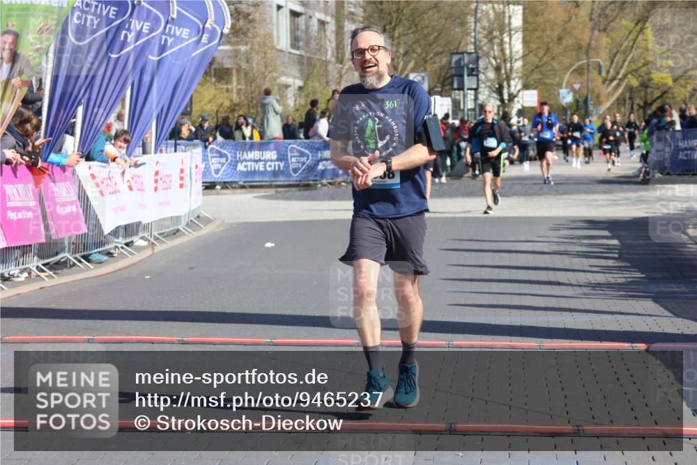 12.04.2026 - 45. Internationalen Wilhelmsburger Insellauf Strokosch-Dieckow http://msf.ph/oto/9465237 12.04.2026 10:57:52 Ziel 4368 meine-sportfotos.de