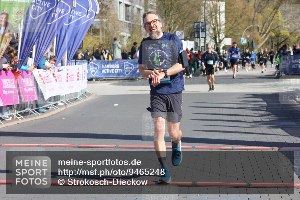 12.04.2026 - 45. Internationalen Wilhelmsburger Insellauf Strokosch-Dieckow http://msf.ph/oto/9465248 12.04.2026 10:57:52 Ziel 4368 meine-sportfotos.de