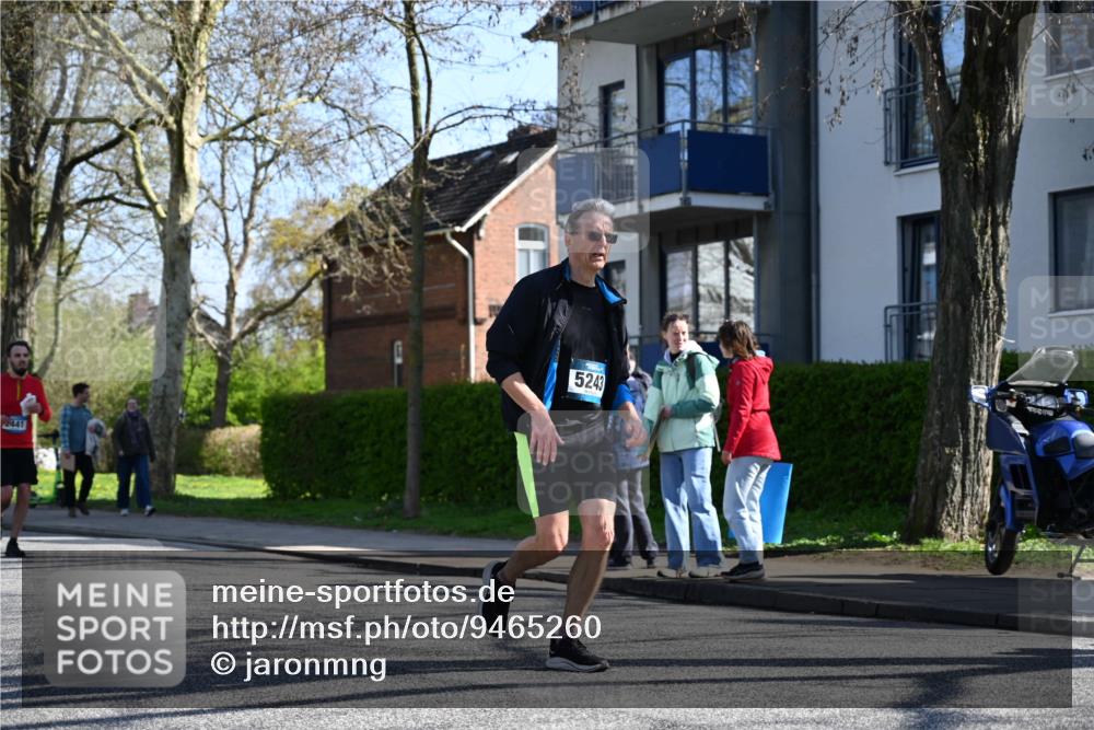 12.04.2026 - 45. Internationalen Wilhelmsburger Insellauf J. Mangold http://msf.ph/oto/9465260 12.04.2026 10:57:28 Ziel 4368, 2441, 5243, 3798, 2861, 3340, 2847, 4339, 3179, 3753, 4947, 3754, 5362, 4157, 2164, 4120, 2283, 2228, 4396 meine-sportfotos.de