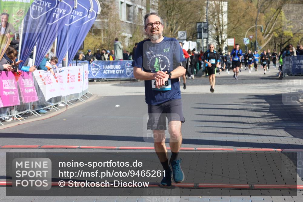 12.04.2026 - 45. Internationalen Wilhelmsburger Insellauf Strokosch-Dieckow http://msf.ph/oto/9465261 12.04.2026 10:57:52 Ziel 4368 meine-sportfotos.de