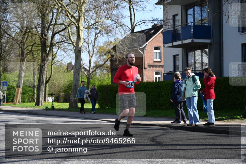 12.04.2026 - 45. Internationalen Wilhelmsburger Insellauf J. Mangold http://msf.ph/oto/9465266 12.04.2026 10:57:30 Ziel 4368, 2441, 5243, 3798, 2861, 3340, 2847, 4339, 3179, 3753, 4947, 3754, 5362, 4157, 2164, 4120, 2283, 4120, 2283, 2228, 4396, 3997, 2818 meine-sportfotos.de