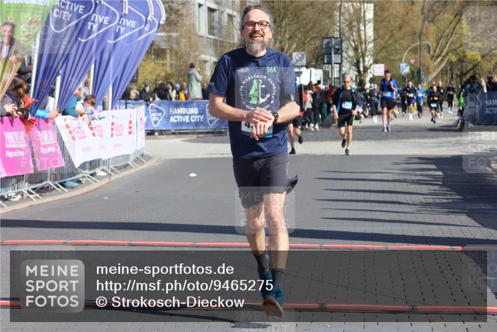 12.04.2026 - 45. Internationalen Wilhelmsburger Insellauf Strokosch-Dieckow http://msf.ph/oto/9465275 12.04.2026 10:57:53 Ziel 4368 meine-sportfotos.de