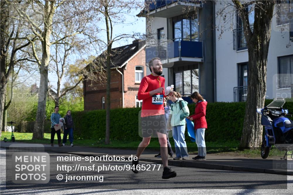 12.04.2026 - 45. Internationalen Wilhelmsburger Insellauf J. Mangold http://msf.ph/oto/9465277 12.04.2026 10:57:31 Ziel 4368, 2441, 5243, 3798, 2861, 3340, 2847, 4339, 3179, 3753, 4947, 3754, 5362, 4157, 2164, 4120, 2283, 2228, 2228, 4396, 3997, 2818, 3257 meine-sportfotos.de