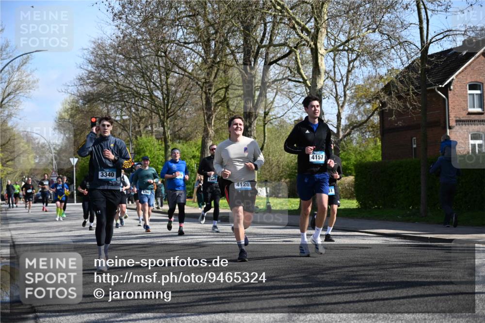 12.04.2026 - 45. Internationalen Wilhelmsburger Insellauf J. Mangold http://msf.ph/oto/9465324 12.04.2026 10:57:44 Ziel 2441, 5243, 3798, 2861, 3340, 2847, 4339, 3179, 3753, 4947, 3754, 5362, 4157, 2164, 4120, 2283, 2228, 4396, 3997, 2818, 3257, 2499, 2194, 2900, 3260, 3568, 4352, 4215, 4394, 3665 meine-sportfotos.de