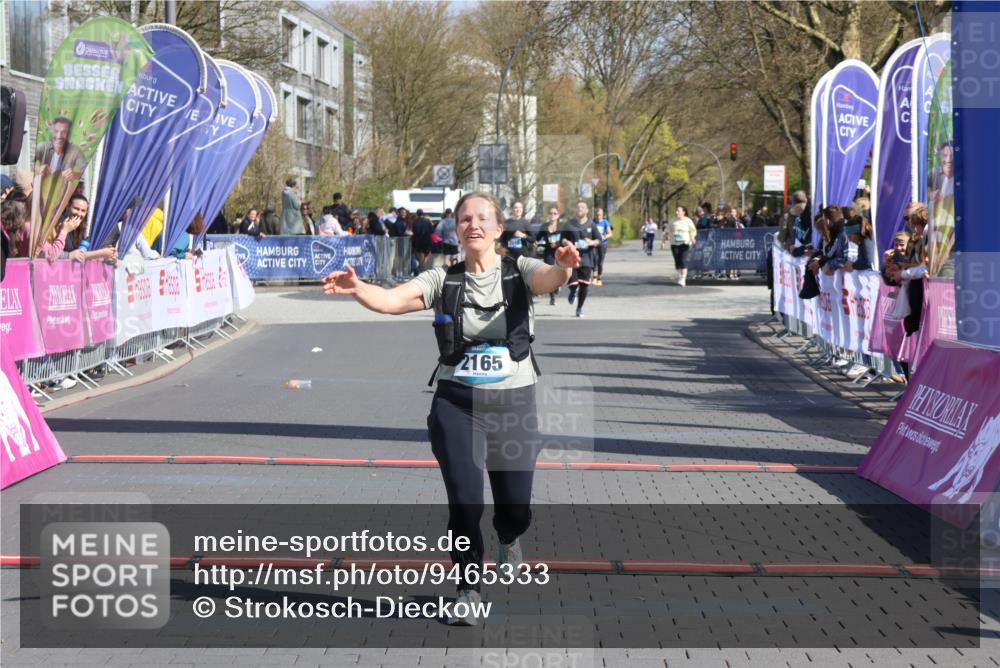 12.04.2026 - 45. Internationalen Wilhelmsburger Insellauf Strokosch-Dieckow http://msf.ph/oto/9465333 12.04.2026 11:15:26 Ziel 2165 meine-sportfotos.de