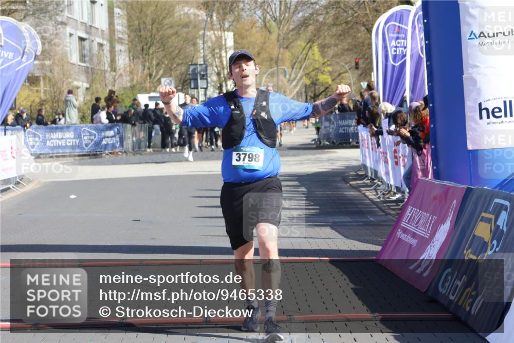 12.04.2026 - 45. Internationalen Wilhelmsburger Insellauf Strokosch-Dieckow http://msf.ph/oto/9465338 12.04.2026 10:58:06 Ziel 3798 meine-sportfotos.de