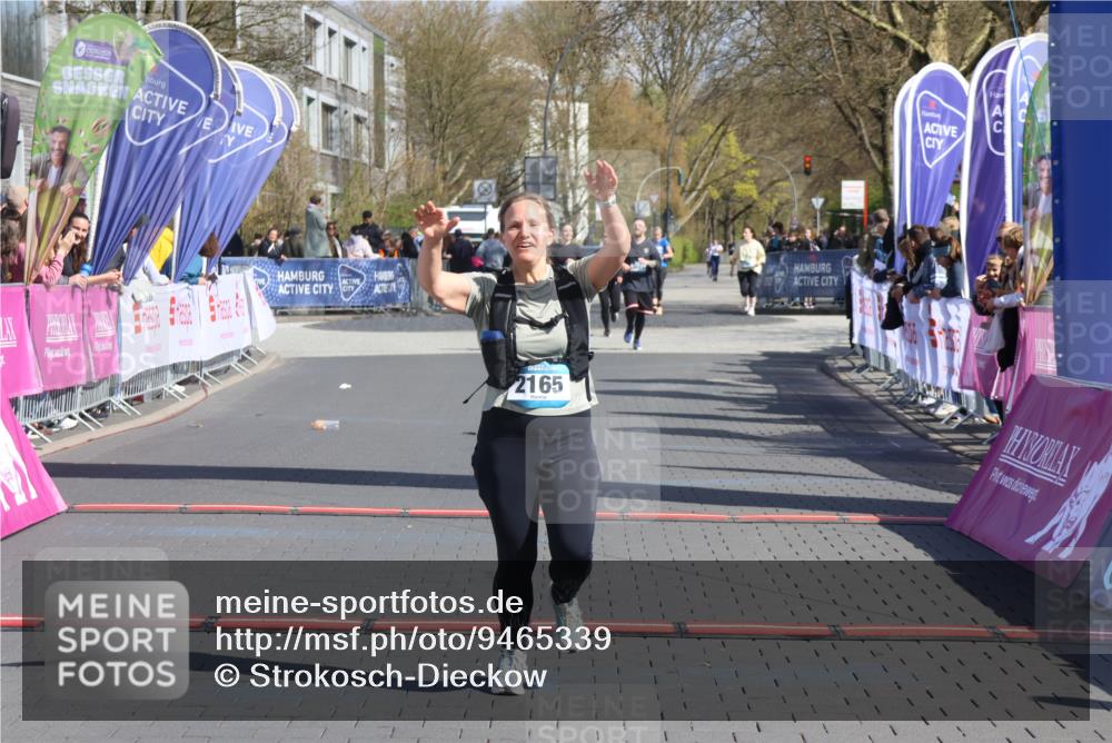 12.04.2026 - 45. Internationalen Wilhelmsburger Insellauf Strokosch-Dieckow http://msf.ph/oto/9465339 12.04.2026 11:15:26 Ziel 2165 meine-sportfotos.de