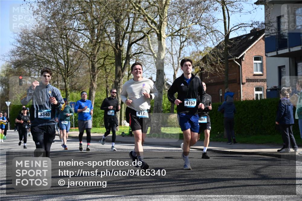 12.04.2026 - 45. Internationalen Wilhelmsburger Insellauf J. Mangold http://msf.ph/oto/9465340 12.04.2026 10:57:44 Ziel 2441, 5243, 3798, 2861, 3340, 2847, 4339, 3179, 3753, 4947, 3754, 5362, 4157, 2164, 4120, 2283, 2228, 4396, 3997, 2818, 3257, 2499, 2194, 2900, 3260, 3568, 4352, 4215, 4394, 3665 meine-sportfotos.de