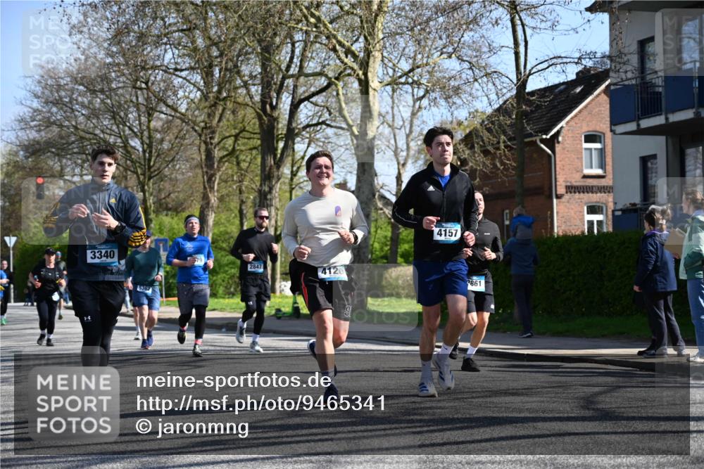 12.04.2026 - 45. Internationalen Wilhelmsburger Insellauf J. Mangold http://msf.ph/oto/9465341 12.04.2026 10:57:45 Ziel 2441, 5243, 3798, 2861, 3340, 2847, 4339, 3179, 3753, 4947, 3754, 5362, 4157, 2164, 4120, 2283, 2228, 4396, 4396, 3997, 2818, 3257, 2499, 2499, 2194, 2900, 3260, 3568, 4352, 4215, 4394, 3665 meine-sportfotos.de