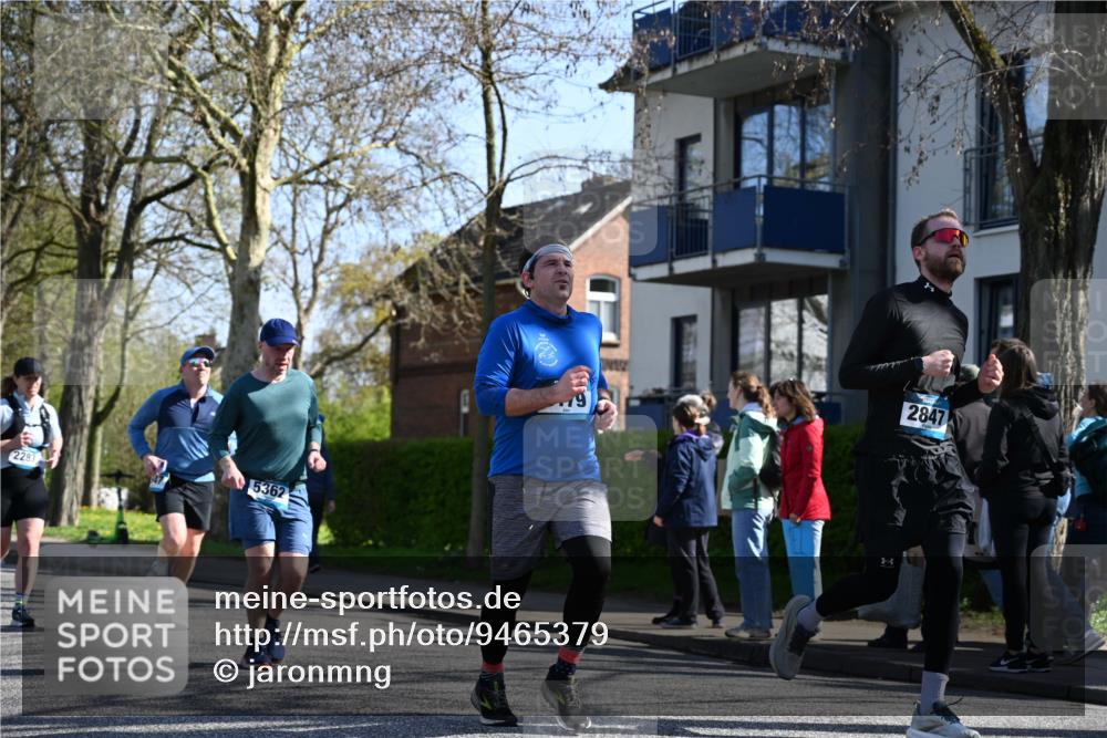 12.04.2026 - 45. Internationalen Wilhelmsburger Insellauf J. Mangold http://msf.ph/oto/9465379 12.04.2026 10:57:48 Ziel 3798, 2861, 3340, 2847, 4339, 3179, 3753, 4947, 3754, 5362, 4157, 2164, 4120, 2283, 2228, 4396, 3997, 2818, 3257, 2499, 2194, 2900, 2900, 3260, 3568, 4352, 4215, 4394, 3665 meine-sportfotos.de