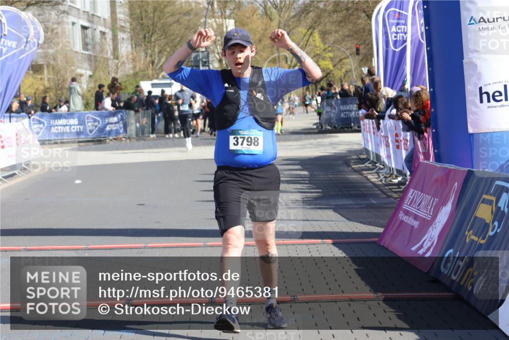 12.04.2026 - 45. Internationalen Wilhelmsburger Insellauf Strokosch-Dieckow http://msf.ph/oto/9465381 12.04.2026 10:58:06 Ziel 3798 meine-sportfotos.de