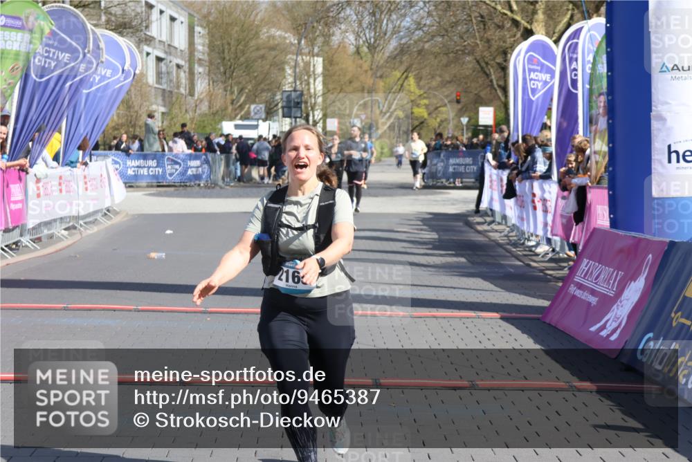 12.04.2026 - 45. Internationalen Wilhelmsburger Insellauf Strokosch-Dieckow http://msf.ph/oto/9465387 12.04.2026 11:15:26 Ziel 2165 meine-sportfotos.de