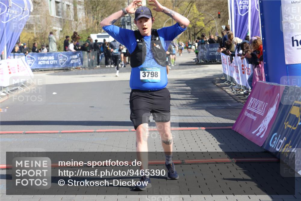 12.04.2026 - 45. Internationalen Wilhelmsburger Insellauf Strokosch-Dieckow http://msf.ph/oto/9465390 12.04.2026 10:58:07 Ziel 3798 meine-sportfotos.de