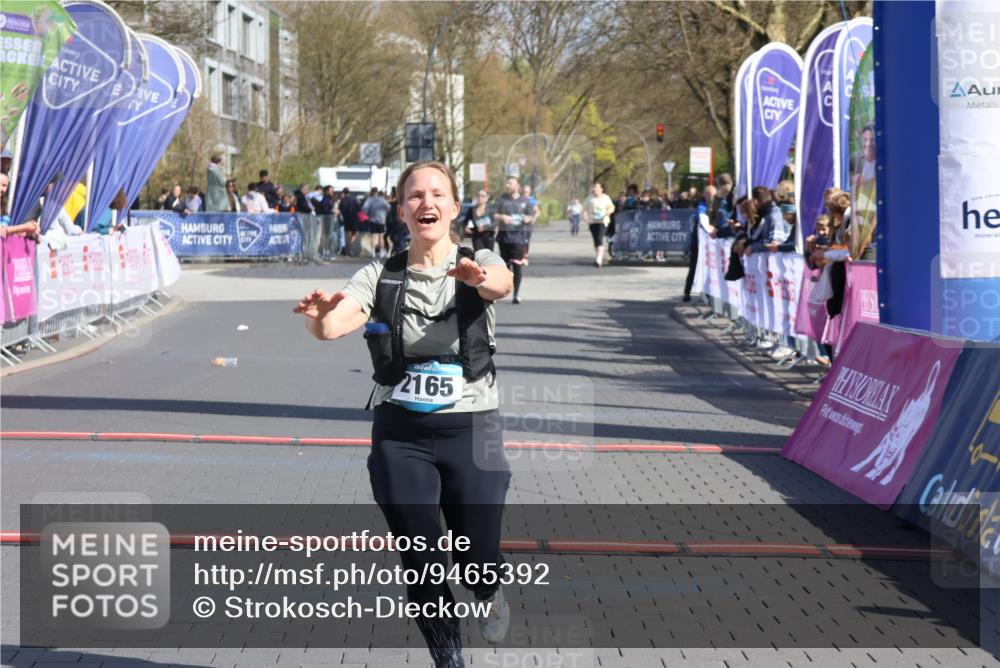 12.04.2026 - 45. Internationalen Wilhelmsburger Insellauf Strokosch-Dieckow http://msf.ph/oto/9465392 12.04.2026 11:15:26 Ziel 2165 meine-sportfotos.de