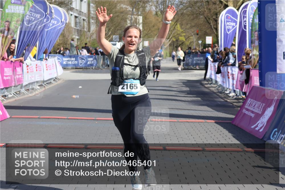 12.04.2026 - 45. Internationalen Wilhelmsburger Insellauf Strokosch-Dieckow http://msf.ph/oto/9465401 12.04.2026 11:15:27 Ziel 2165 meine-sportfotos.de