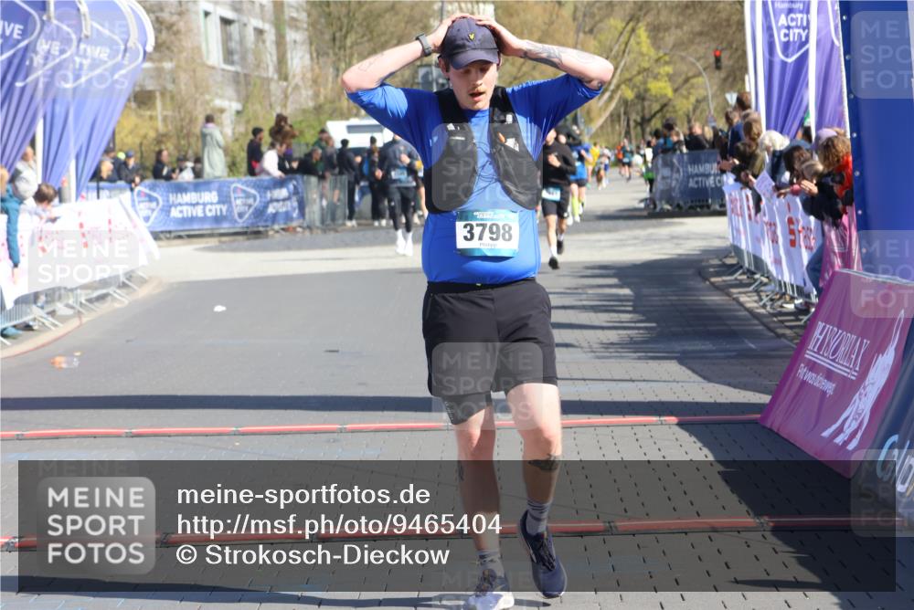 12.04.2026 - 45. Internationalen Wilhelmsburger Insellauf Strokosch-Dieckow http://msf.ph/oto/9465404 12.04.2026 10:58:07 Ziel 3798 meine-sportfotos.de