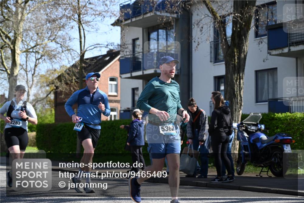 12.04.2026 - 45. Internationalen Wilhelmsburger Insellauf J. Mangold http://msf.ph/oto/9465409 12.04.2026 10:57:50 Ziel 3798, 2861, 3340, 2847, 4339, 3179, 3753, 4947, 3754, 5362, 4157, 2164, 4120, 2283, 2228, 4396, 3997, 2818, 3257, 2499, 2194, 2900, 3260, 3568, 4352, 4215, 4394, 3665 meine-sportfotos.de