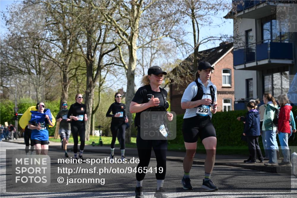 12.04.2026 - 45. Internationalen Wilhelmsburger Insellauf J. Mangold http://msf.ph/oto/9465419 12.04.2026 10:57:50 Ziel 3798, 2861, 3340, 2847, 4339, 3179, 3753, 4947, 3754, 5362, 4157, 2164, 4120, 2283, 2228, 4396, 3997, 2818, 3257, 2499, 2194, 2900, 3260, 3568, 4352, 4215, 4394, 3665 meine-sportfotos.de