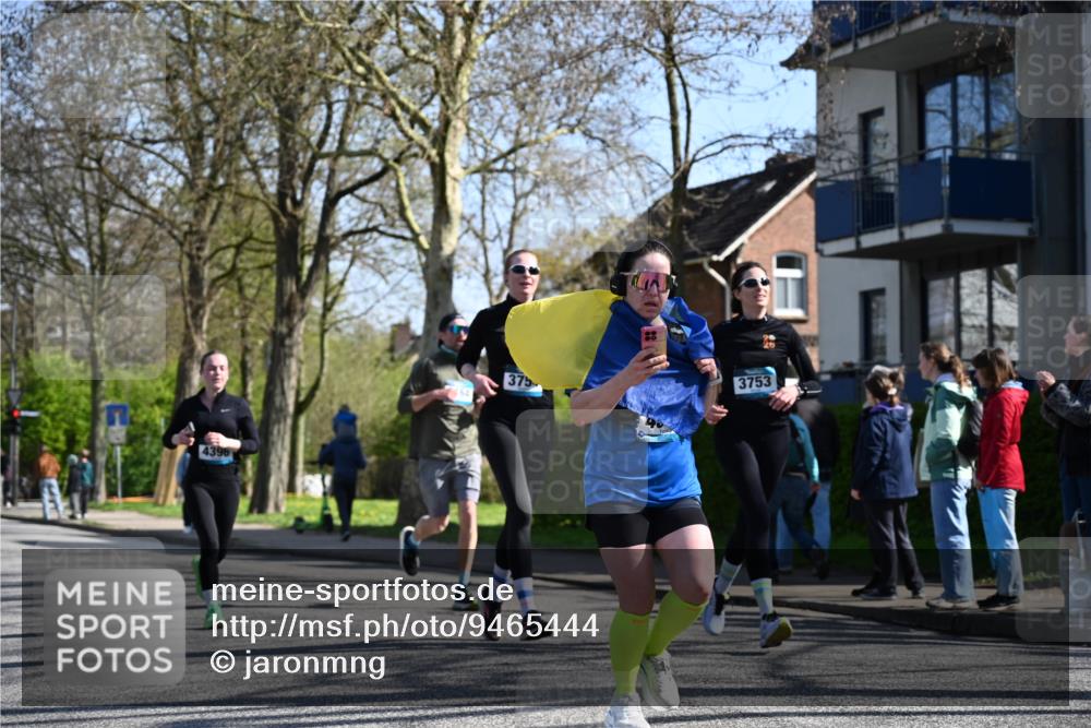 12.04.2026 - 45. Internationalen Wilhelmsburger Insellauf J. Mangold http://msf.ph/oto/9465444 12.04.2026 10:57:52 Ziel 2861, 3340, 2847, 4339, 3179, 3753, 4947, 3754, 5362, 4157, 2164, 4120, 2283, 2228, 4396, 3997, 2818, 3257, 2499, 2194, 2900, 3260, 3568, 4352, 4352, 4215, 4394, 3665, 3968 meine-sportfotos.de