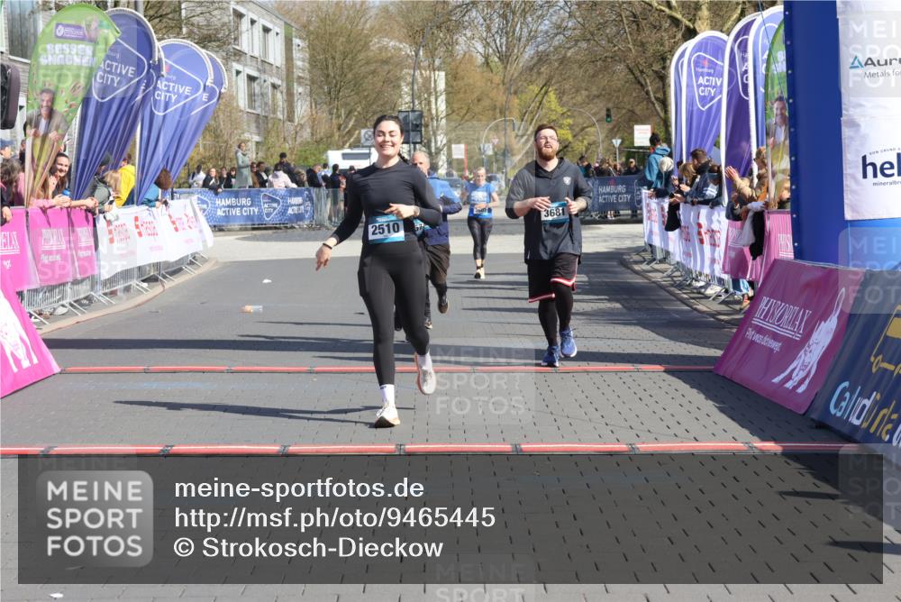 12.04.2026 - 45. Internationalen Wilhelmsburger Insellauf Strokosch-Dieckow http://msf.ph/oto/9465445 12.04.2026 11:15:34 Ziel 2510, 3681, 2157, 2993 meine-sportfotos.de