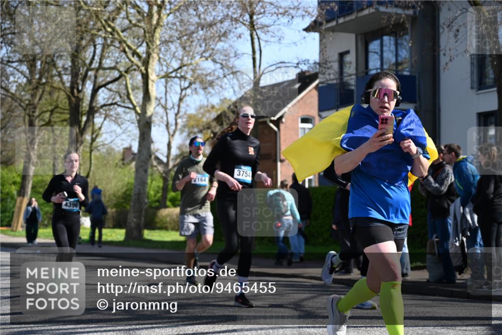 12.04.2026 - 45. Internationalen Wilhelmsburger Insellauf J. Mangold http://msf.ph/oto/9465455 12.04.2026 10:57:53 Ziel 2861, 3340, 2847, 4339, 3179, 3753, 4947, 3754, 5362, 4157, 2164, 4120, 2283, 2228, 4396, 3997, 3997, 2818, 3257, 2499, 2194, 2900, 3260, 3568, 4352, 4215, 4215, 4394, 3665, 3968, 4577 meine-sportfotos.de